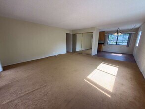 Building Photo - 95-134-134 Kuahelani Ave