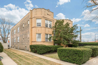 Building Photo - 3617 N Sawyer Ave