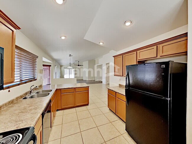 Foto del edificio - 3207 S 94th Ave