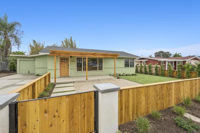 Building Photo - 1061 Buena Vista Way