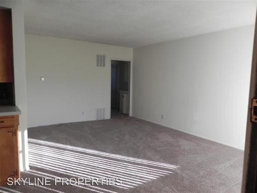 Building Photo - 4105 Maybank Ave