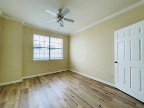 Building Photo - 9400 Bellaire Blvd