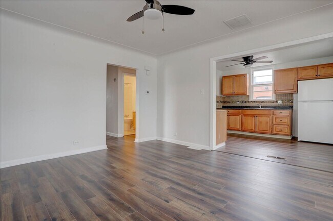Foto del edificio - 3 Bedroom 1 Bathroom- Denver