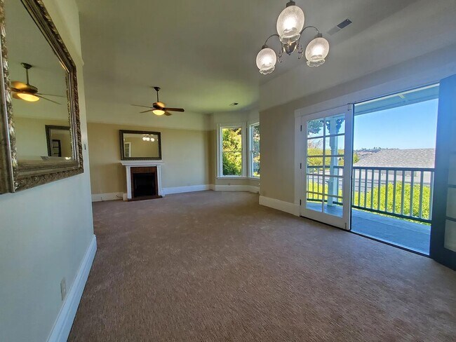 big French Doors so you can open up the space to the beautiful secluded outside with the big balcony - 31 Princess Ln