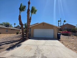 Building Photo - 2030 Buccaneer Dr