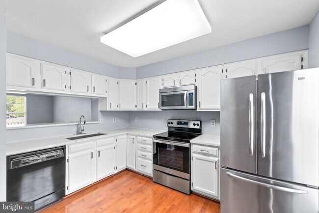 Foto del edificio - 6008 Bingley Rd