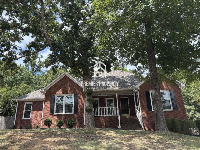 Foto principal - 1991 Russet Hill Ln