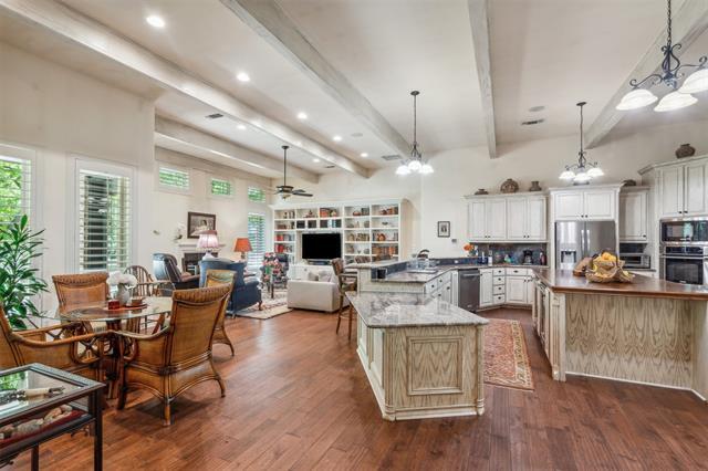 Foto del edificio - 8709 Claremont Dr