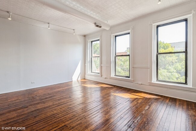 Building Photo - 1824 S Halsted St