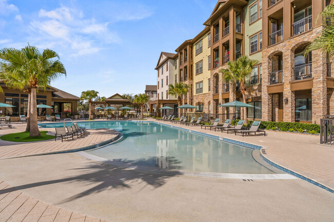 Building Photo - Circa at Fishhawk Ranch