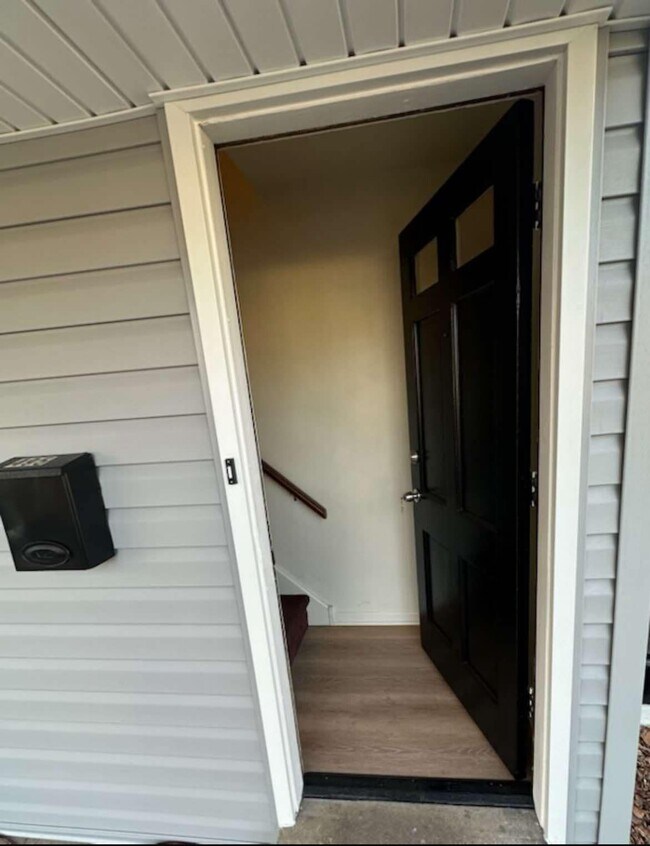 2nd fl unit - 495 5th Ave