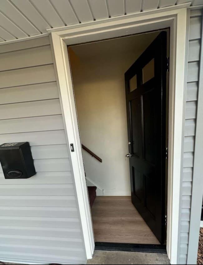 2nd fl unit - 495 5th Ave