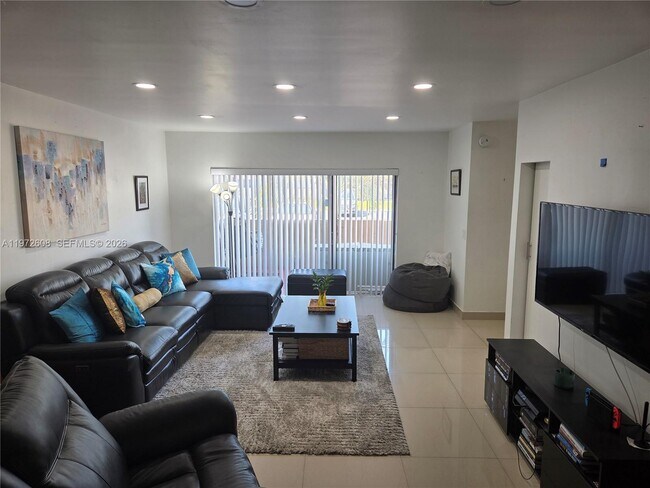 Foto del edificio - 4916 Sheridan St