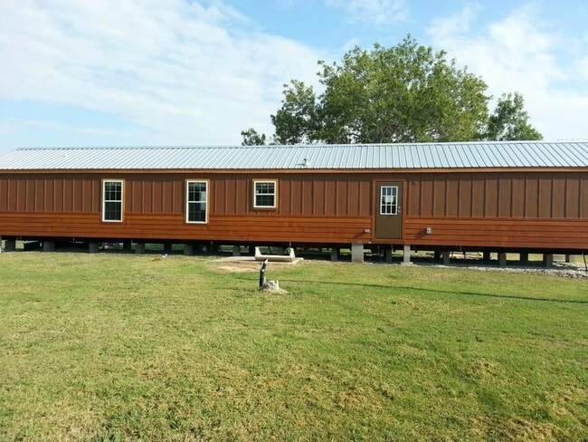 Foto del edificio - 5111 Tucker Hill Ln