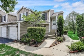 Building Photo - 1911 Windsong Dr