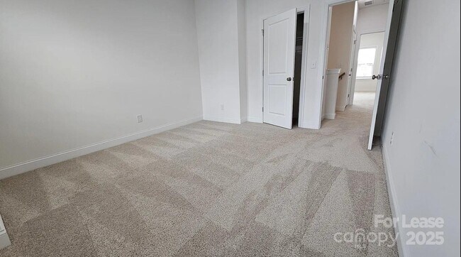 Foto del edificio - 9217 Walnut Hl Rd NW