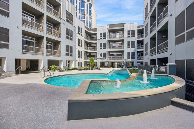 Foto del edificio - Aston Post Oak