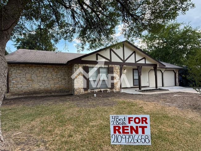 Building Photo - 4322 Las Cruces St