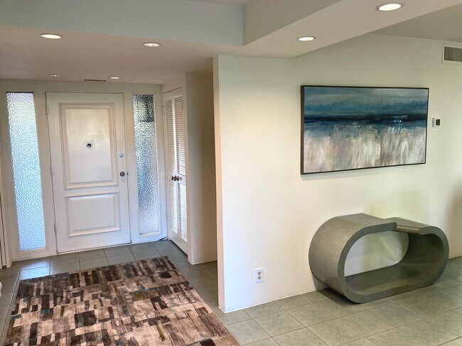 Building Photo - 35050 Mission Hills Dr