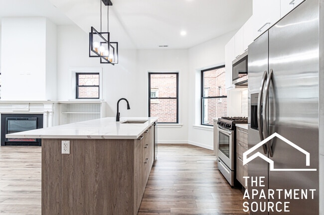 Photo - 1428 W Jonquil Terrace Apartment