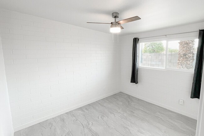 Building Photo - 1125 N Harold St Tempe AZ 85281