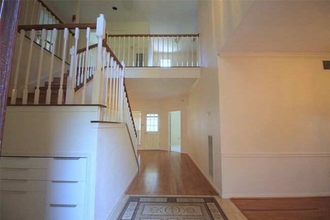 Building Photo - 16326 Brush Meadow Ct