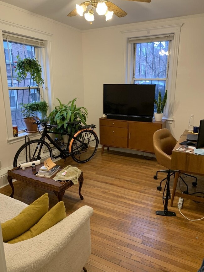 Building Photo - 80 Sutherland Rd