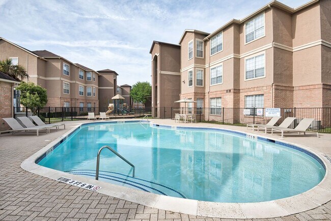 The Life At Clearwood Apartments Houston Tx Apartments Com