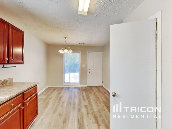 Foto del edificio - 5750 Westside Rd