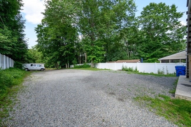 Building Photo - 32 Woodland Ave