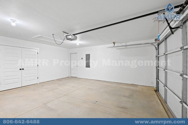 Building Photo - Elegant 4-Bedroom House – Room for Everyone!