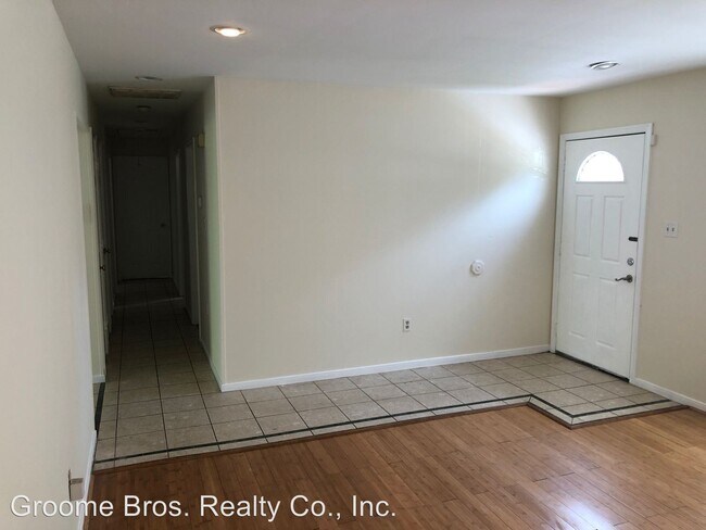 Foto del edificio - 4 br, 2 bath House - 6512 West Denny Court