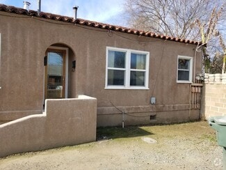 Building Photo - 679 2nd Ave