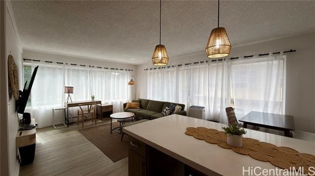 Building Photo - 2547 Ala Wai Blvd