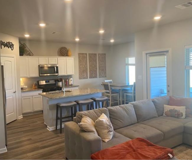 Foto del edificio - 40313 Sedgwick Ln