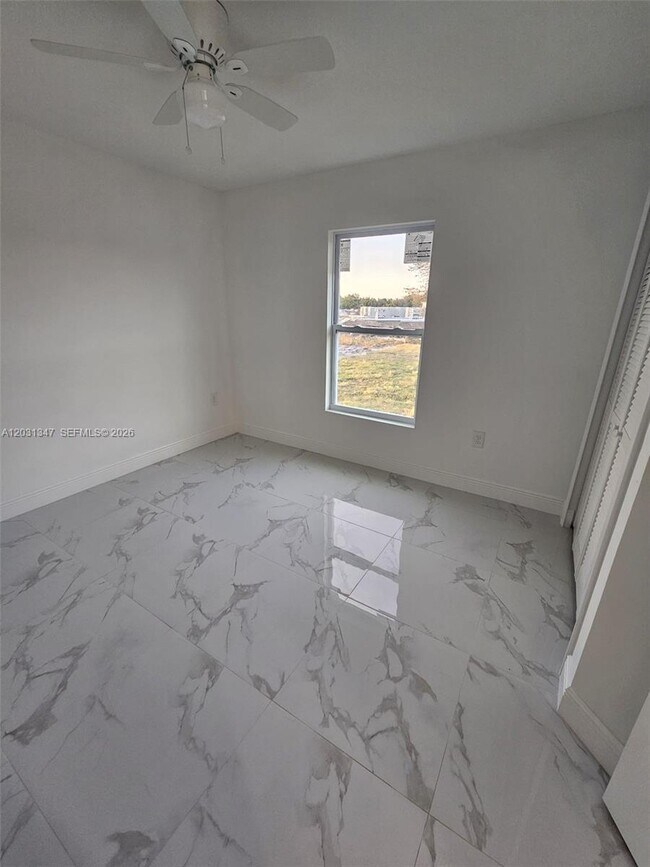 Foto del edificio - 3819 3rd St W