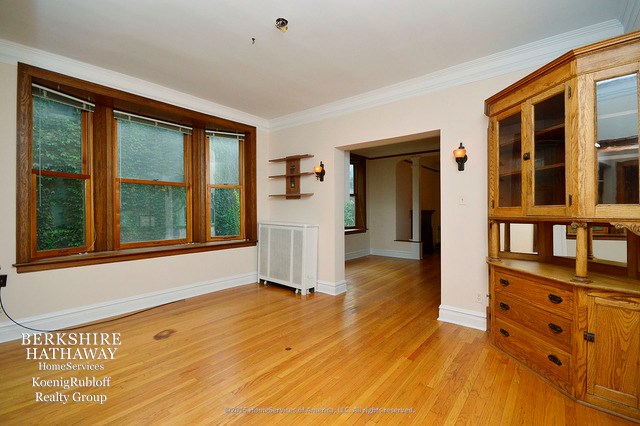 Building Photo - 1436 W Berwyn Ave