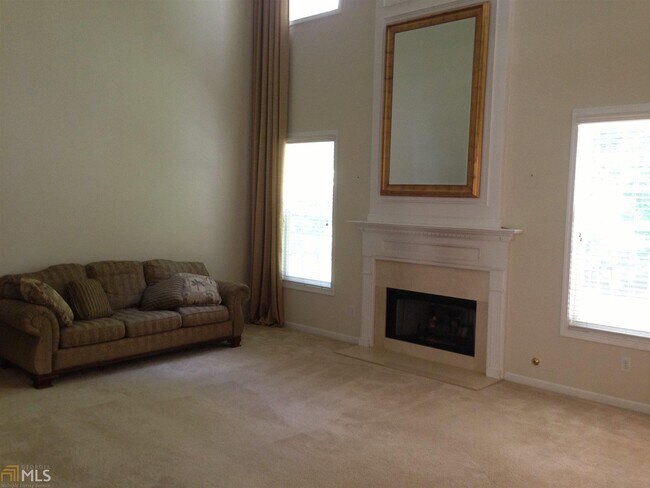 Foto del edificio - 335 Aster Ridge Trail