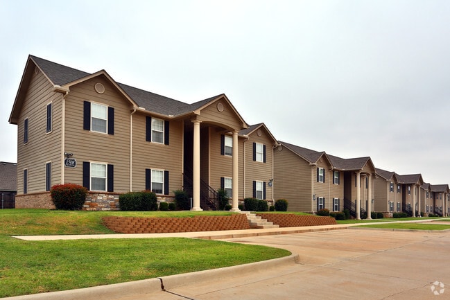 Exterior - The Enclave at Copper Creek Apartments