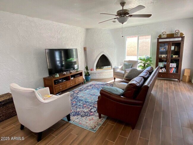 Foto del edificio - 5100 N Miller Rd