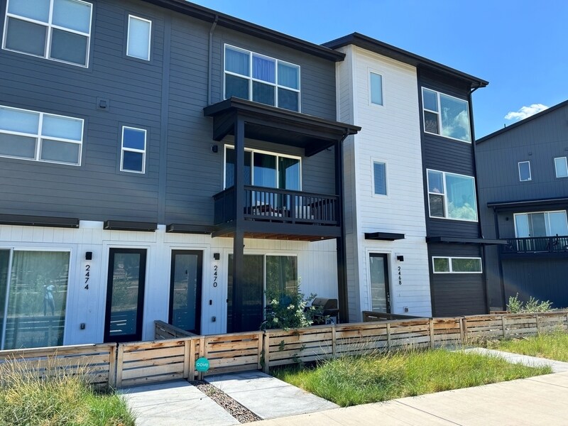 Foto principal - 2474 W 167th Ln