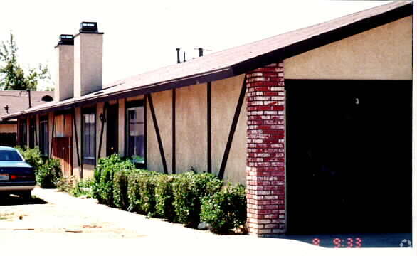Building Photo - 15415 Tonekai Rd