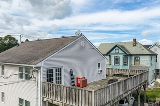 Building Photo - 92 Jersey Ave