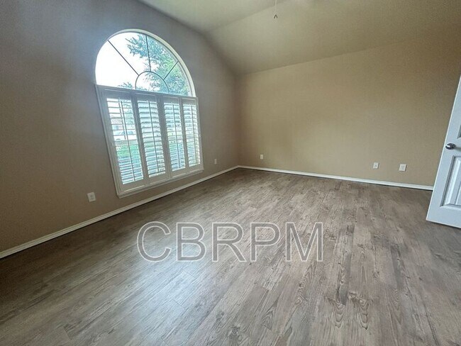 Foto del edificio - 4807 Harvard St