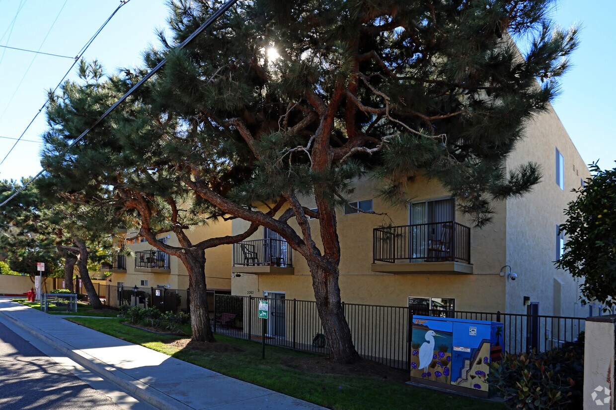 Tyler Court Apartment Apartments in Carlsbad CA Apartments com