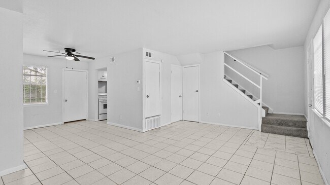 Foto del edificio - 9706 Farragut St