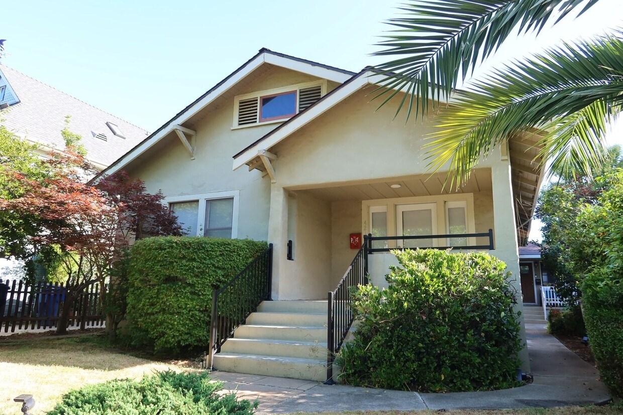 Primary Photo - 4219 G St