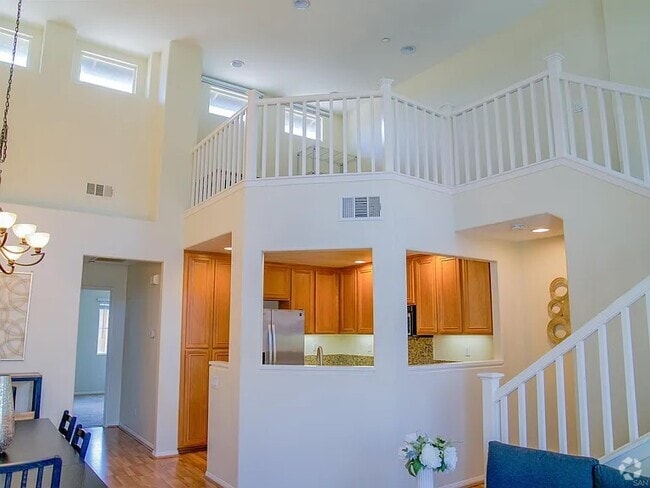Building Photo - 10488 Hollingsworth Way