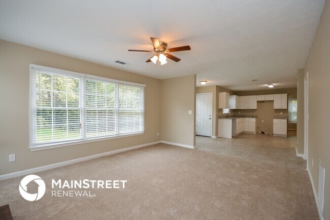Foto del edificio - 145 Cinnamon Fern Cir