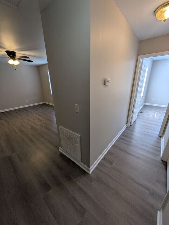 Foto del edificio - 2BD/1BA Unit in Newton